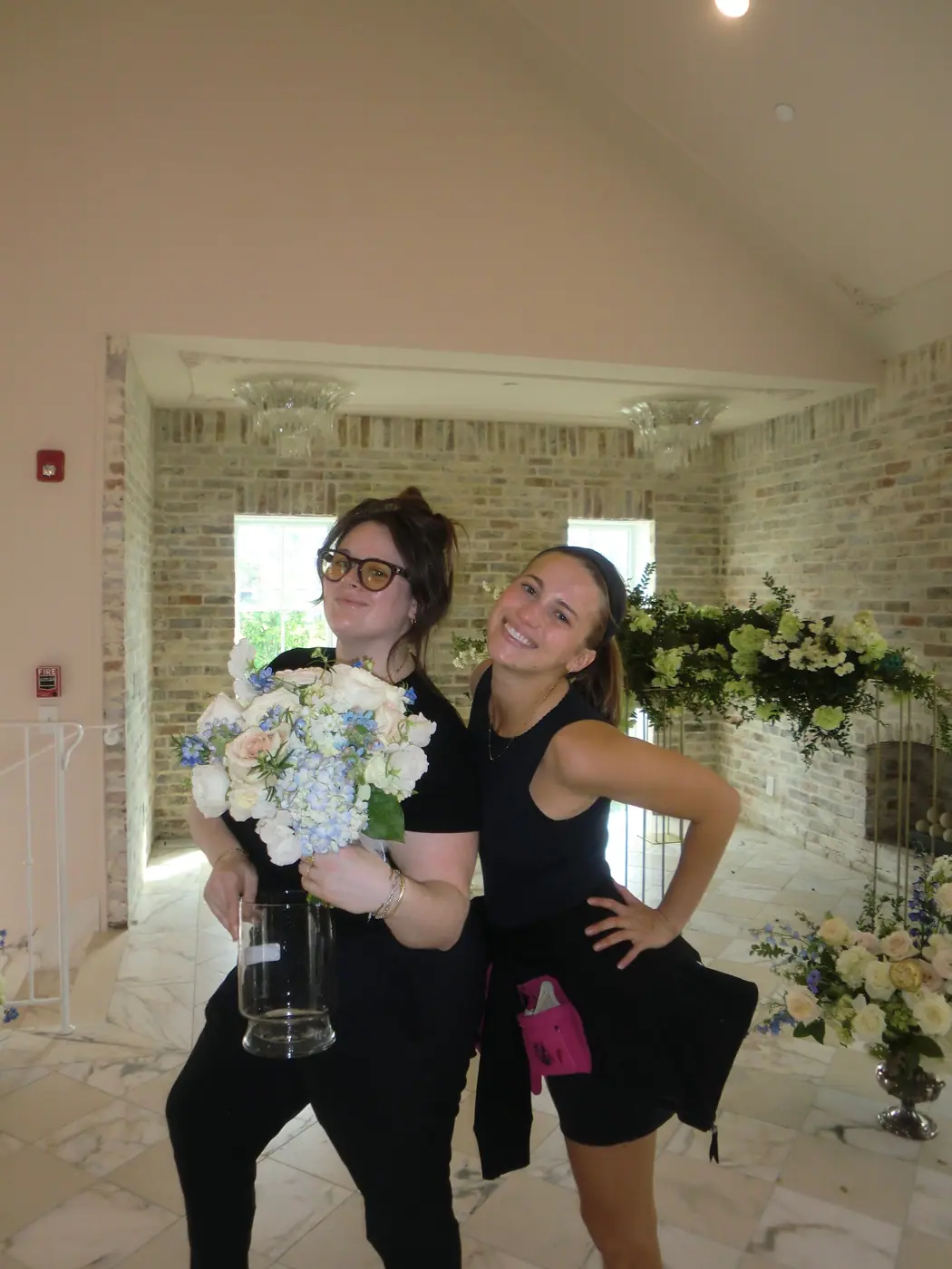 T Villager Designs | Nashville Florist | Nashville Wedding Florist | Holiday Decor | Nashville Floral Design | | Home